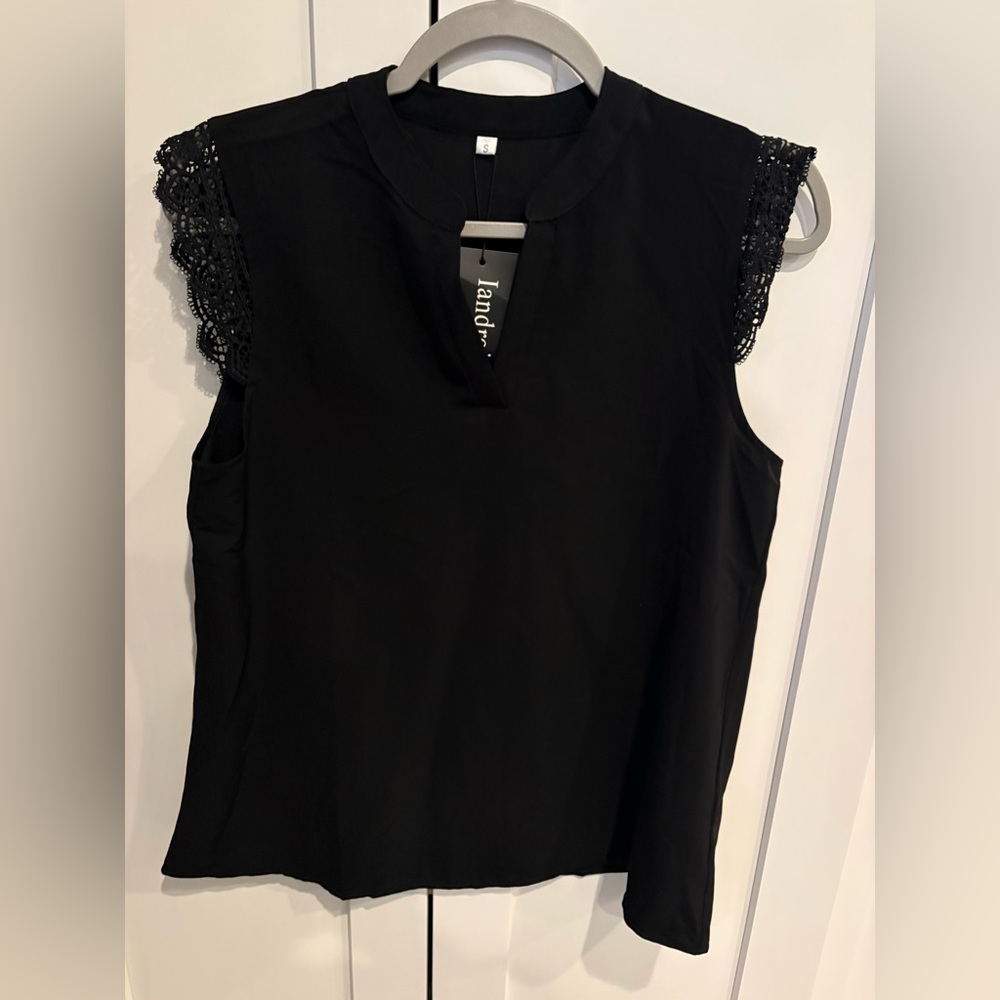 Black Sleeveless Lace-Trim Blouse, Dressy